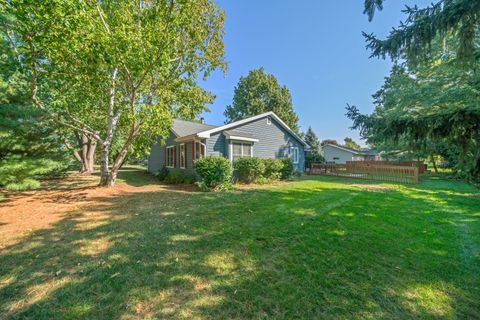 Tiny photo for 644 Karen Drive, Lake Holiday, IL 60552 (MLS # 12473304)