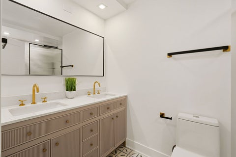 Tiny photo for 200 E Delaware Place #19A, Chicago, IL 60611 (MLS # 12795101)