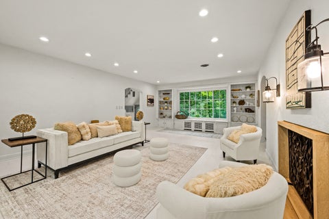 Tiny photo for 327 Marshman Avenue, Highland Park, IL 60035 (MLS # 12737417)