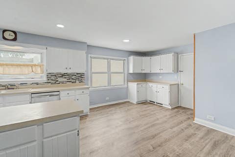 Tiny photo for 770 CORDIAL Drive, Des Plaines, IL 60018 (MLS # 12700570)