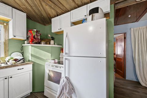 Tiny photo for 110 W Oak Street, Paxton, IL 60957 (MLS # 12548493)