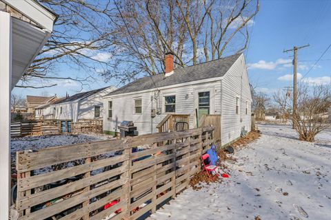 Tiny photo for 110 W Oak Street, Paxton, IL 60957 (MLS # 12548493)