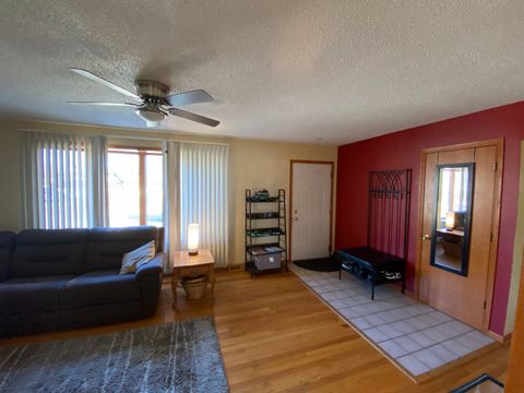 Tiny photo for 9820 Menard Avenue, Oak Lawn, IL 60453 (MLS # 12524995)