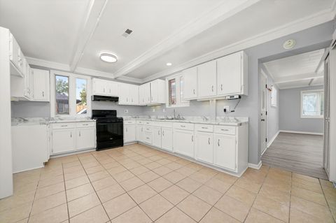 Tiny photo for 55 Apple Lane, Park Forest, IL 60466 (MLS # 12528367)