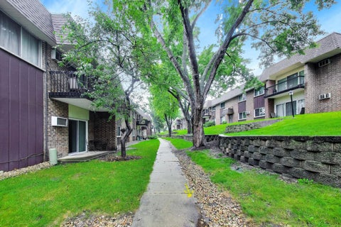 Tiny photo for 3425 83rd Street #D18, Woodridge, IL 60517 (MLS # 12775953)