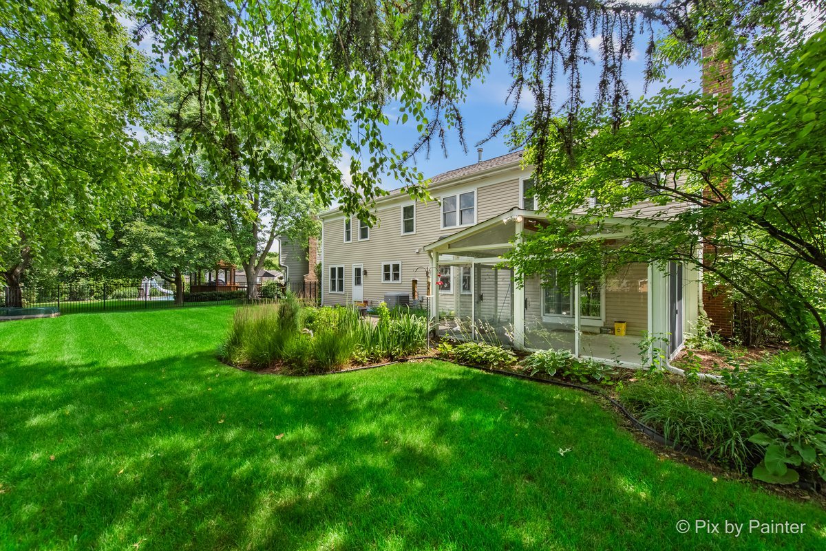3 Crofton Court