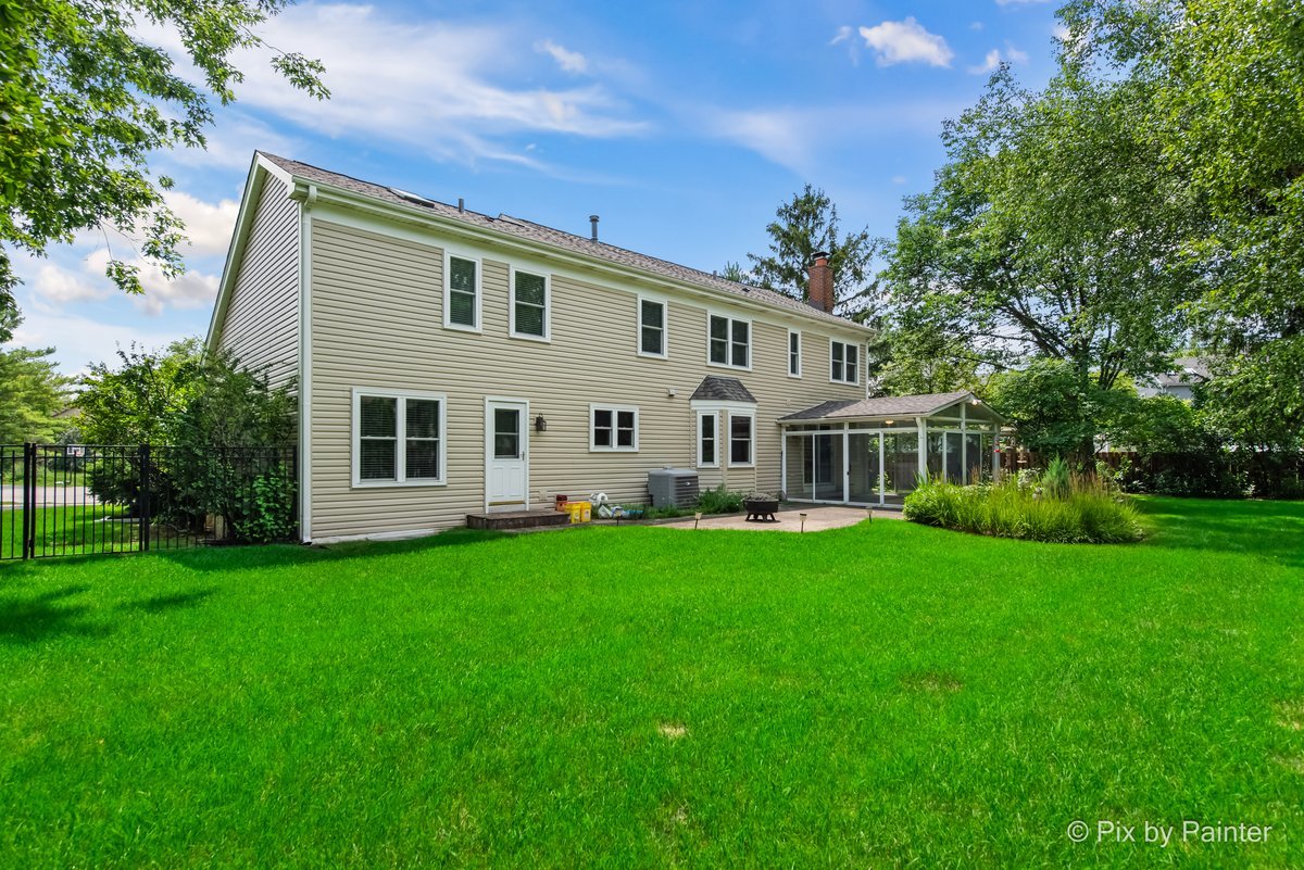 3 Crofton Court