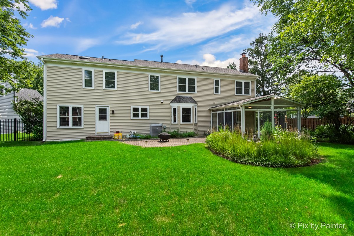 3 Crofton Court