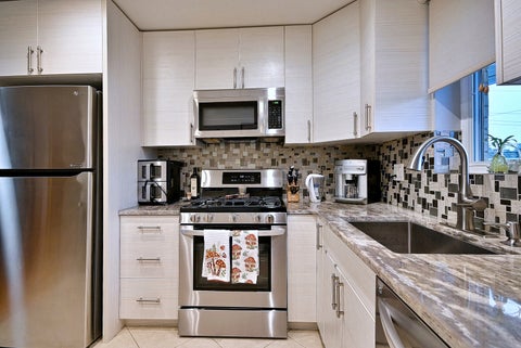 Tiny photo for 2 N Dee Road #203, Park Ridge, IL 60068 (MLS # 12774806)