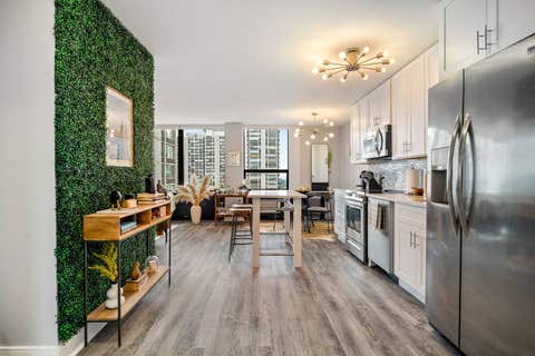Tiny photo for 1355 N Sandburg Terrace #1809, Chicago, IL 60610 (MLS # 12722715)