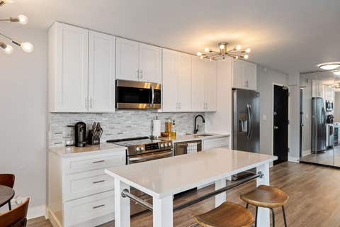 Tiny photo for 1355 N Sandburg Terrace #1809, Chicago, IL 60610 (MLS # 12722715)