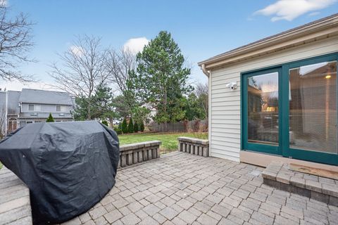 Tiny photo for 450 Hunter Drive, Carol Stream, IL 60188 (MLS # 12588937)