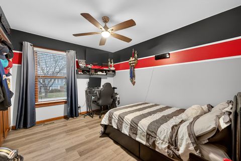 Tiny photo for 450 Hunter Drive, Carol Stream, IL 60188 (MLS # 12588937)