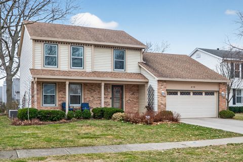 Photo of 450 Hunter Drive, Carol Stream, IL 60188 (MLS # 12588937)