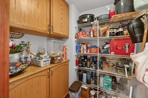 Tiny photo for 450 Hunter Drive, Carol Stream, IL 60188 (MLS # 12588937)