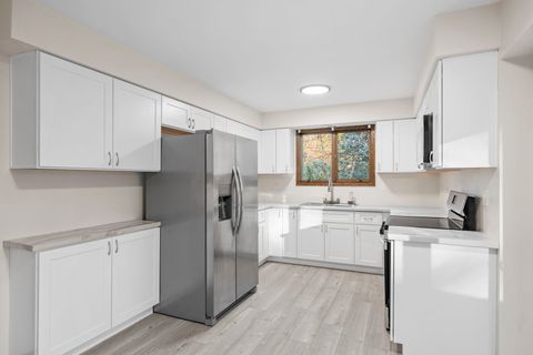 Tiny photo for 12947 W Oak View Court, Homer Glen, IL 60491 (MLS # 12511860)