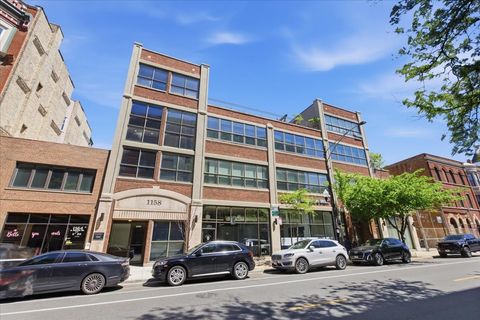 Photo of 1158 W Armitage Avenue #206, Chicago, IL 60614 (MLS # 12647432)