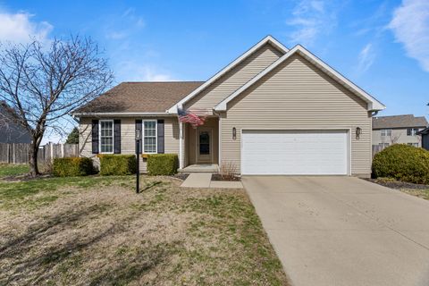 Photo of 3920 Trailway Drive, Champaign, IL 61822 (MLS # 12590715)