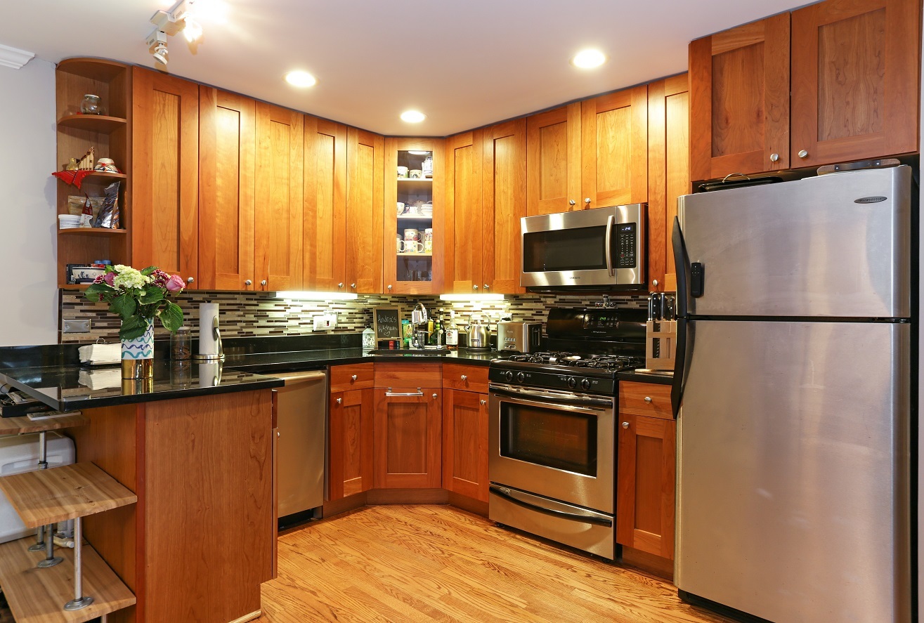 2131 N Larrabee Street 6103