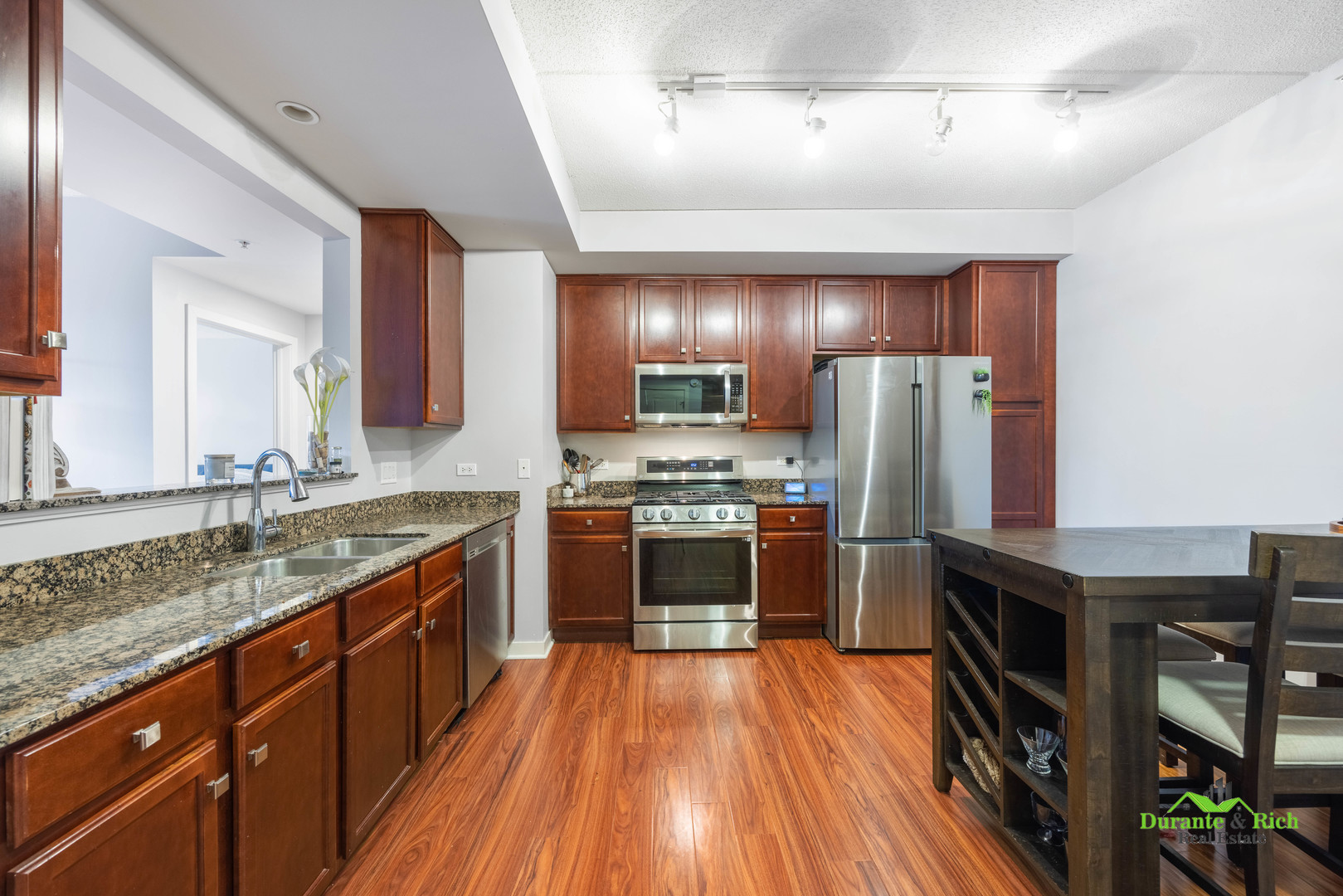 425 N BENJAMIN Drive 205