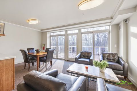 Tiny photo for 425 N BENJAMIN Drive #205, Vernon Hills, IL 60061 (MLS # 12514864)