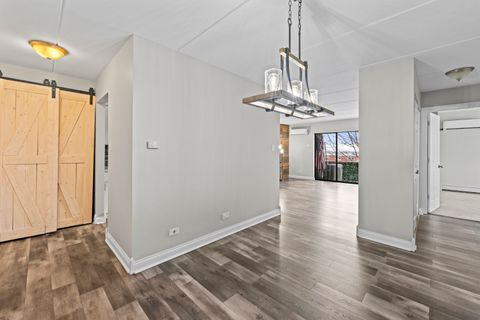 Tiny photo for 7117 W 93rd Street #306, Oak Lawn, IL 60453 (MLS # 12589507)