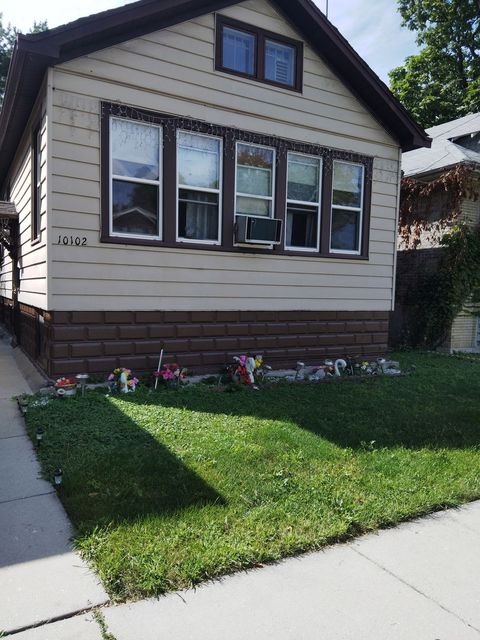 Photo of 10102 S Yale Avenue, Chicago, IL 60628 (MLS # 12442033)