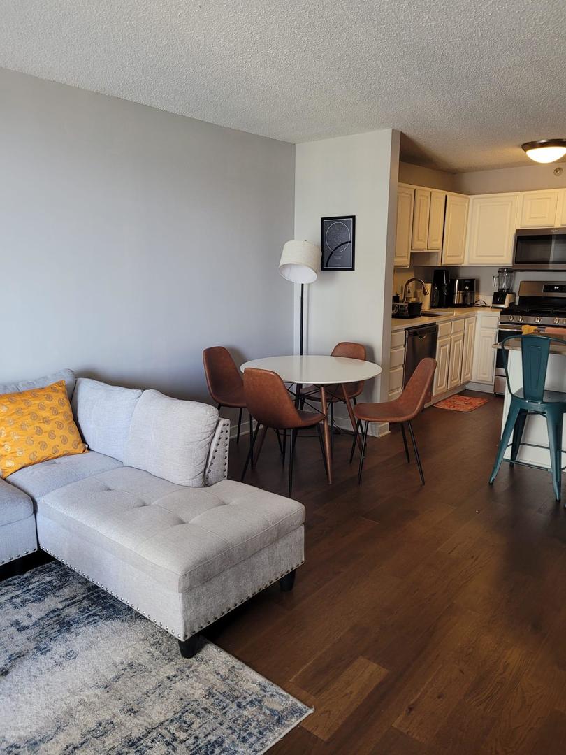 545 N Dearborn Street 2803