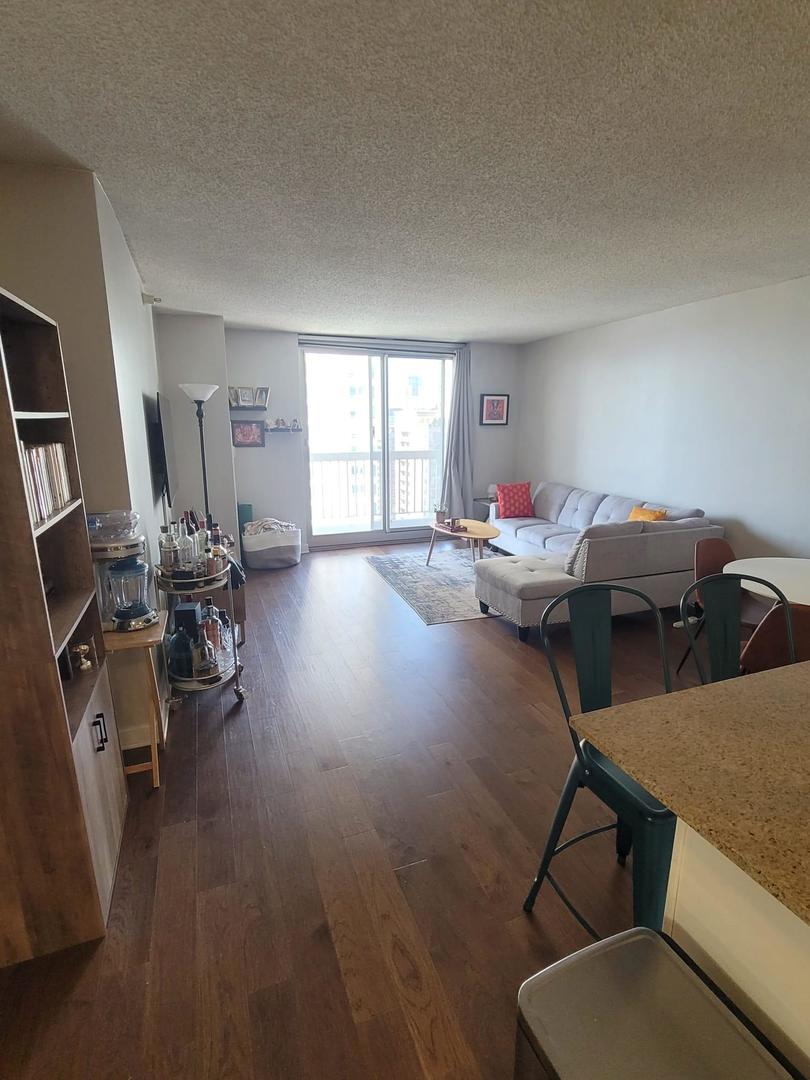 545 N Dearborn Street 2803