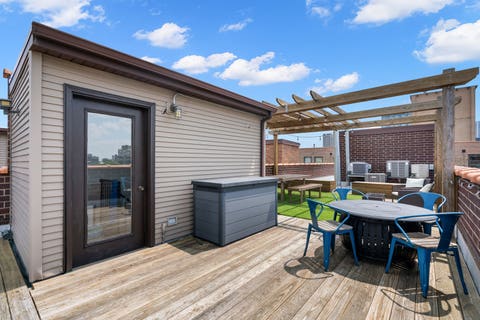 Tiny photo for 1051 W Monroe Street #4, Chicago, IL 60607 (MLS # 12722206)