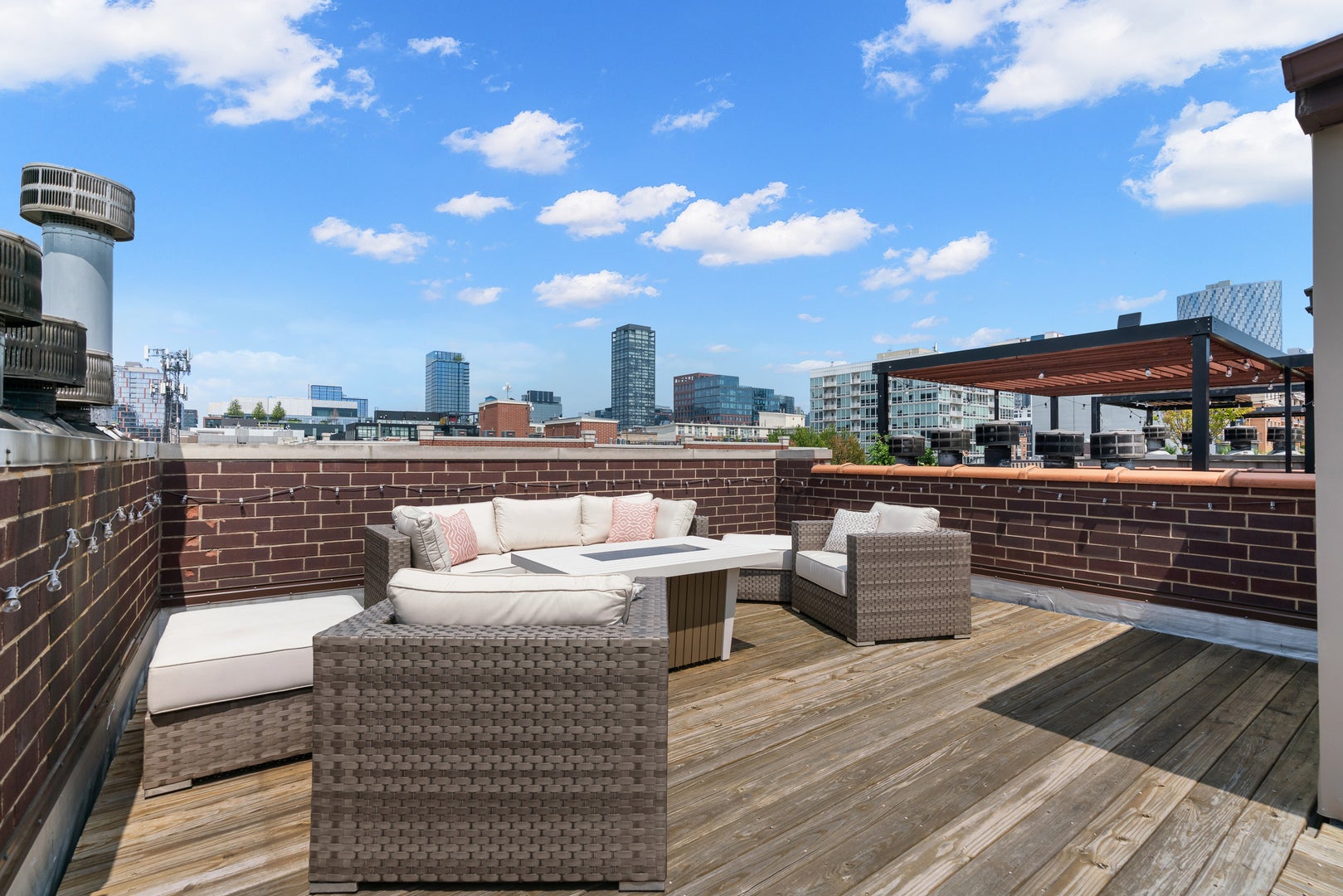 1051 W Monroe Street 4