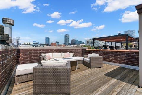 Tiny photo for 1051 W Monroe Street #4, Chicago, IL 60607 (MLS # 12722206)