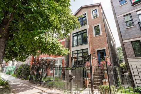 2737 W Thomas Street 3 Chicago IL 60622