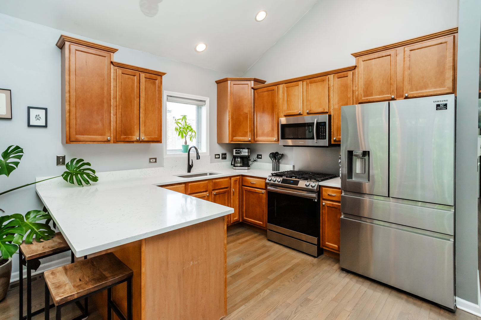 2737 W Thomas Street 3