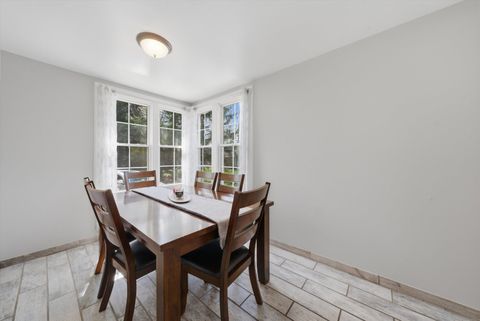 Tiny photo for 305 Circle Road, Fox River Grove, IL 60021 (MLS # 12613811)