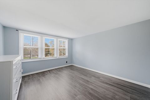 Tiny photo for 305 Circle Road, Fox River Grove, IL 60021 (MLS # 12613811)