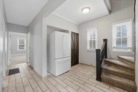 Tiny photo for 305 Circle Road, Fox River Grove, IL 60021 (MLS # 12613811)