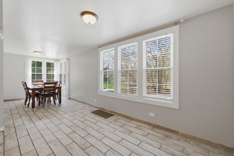 Tiny photo for 305 Circle Road, Fox River Grove, IL 60021 (MLS # 12613811)