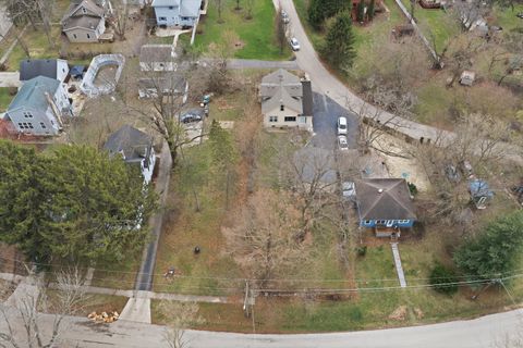 Tiny photo for 305 Circle Road, Fox River Grove, IL 60021 (MLS # 12613811)