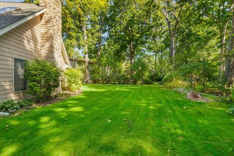 Tiny photo for 39 Wiltshire Drive, Lincolnshire, IL 60069 (MLS # 12476724)