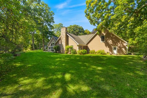Tiny photo for 39 Wiltshire Drive, Lincolnshire, IL 60069 (MLS # 12476724)