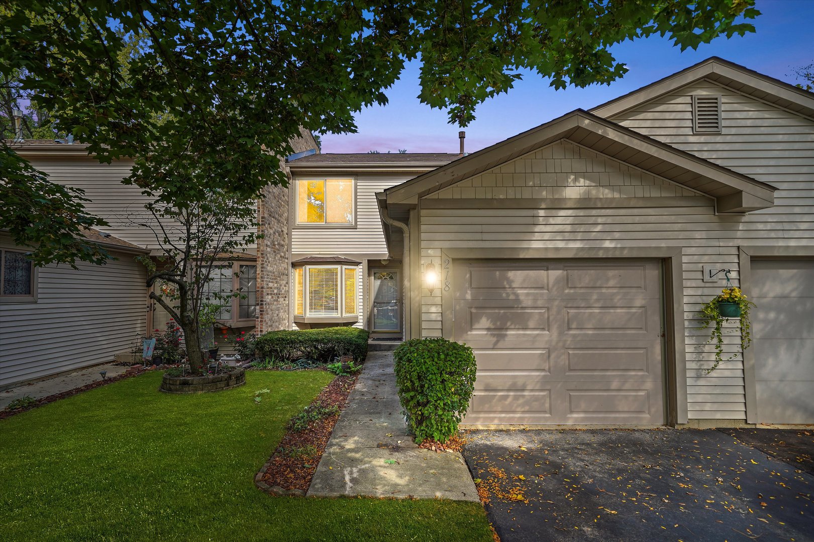 218 E Forest Knoll Drive