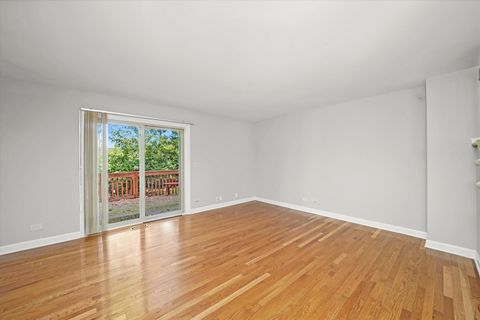 Tiny photo for 218 E Forest Knoll Drive, Palatine, IL 60074 (MLS # 12491443)