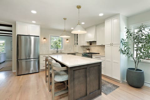 Tiny photo for 1938 Lincoln Avenue, Northbrook, IL 60062 (MLS # 12667569)