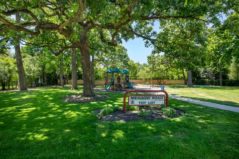 Tiny photo for 1938 Lincoln Avenue, Northbrook, IL 60062 (MLS # 12667569)