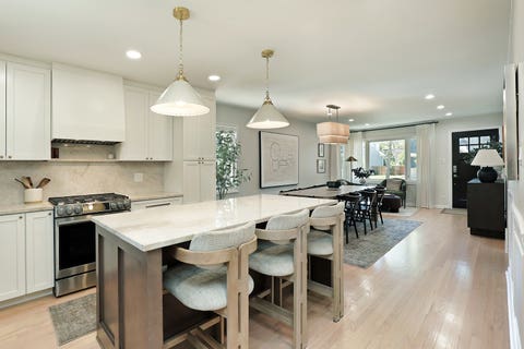 Tiny photo for 1938 Lincoln Avenue, Northbrook, IL 60062 (MLS # 12667569)