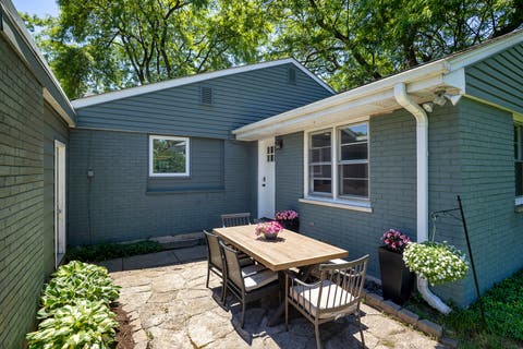 Tiny photo for 1938 Lincoln Avenue, Northbrook, IL 60062 (MLS # 12667569)