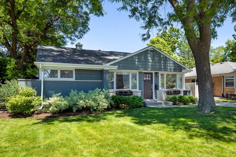 Tiny photo for 1938 Lincoln Avenue, Northbrook, IL 60062 (MLS # 12667569)