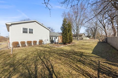 Tiny photo for 755 Surryse Road, Lake Zurich, IL 60047 (MLS # 12567950)