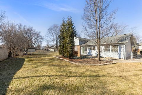 Tiny photo for 755 Surryse Road, Lake Zurich, IL 60047 (MLS # 12567950)